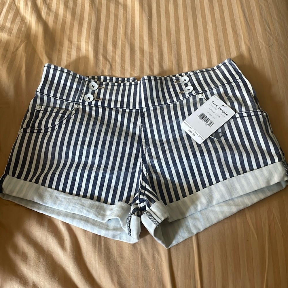 NWT freepeople striped blue shorts - pinup stretch style size 27